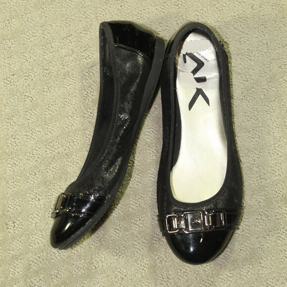 Anne Klein AK7 INEEDTHAT Ballet Flats Women 10M Black Toe Buckle - Picture 1 of 6